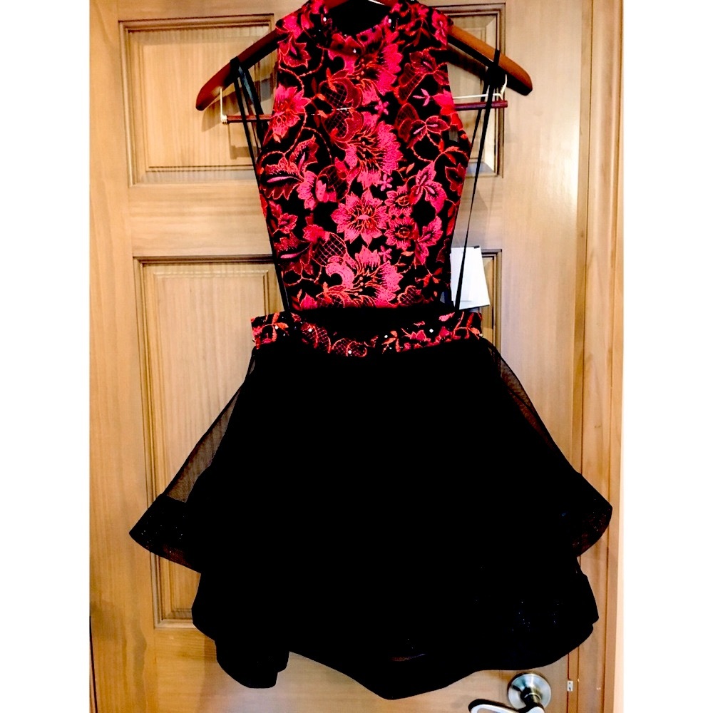 Jodi Kristopher 2 piece party dress